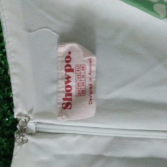 Showpo. floral mini - Picture 2 of 3